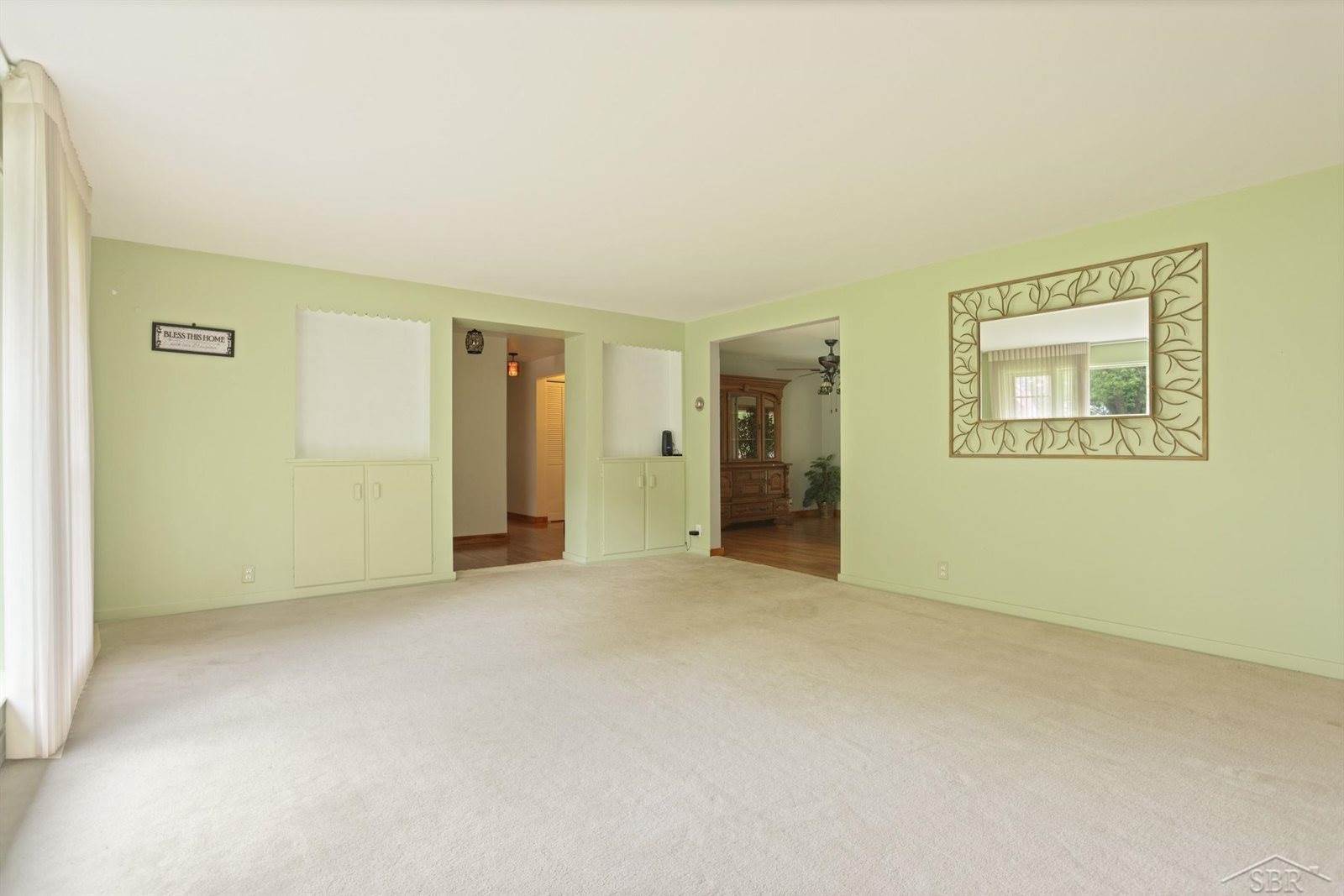 1449 Lathrup Avenue, Saginaw, MI 48638