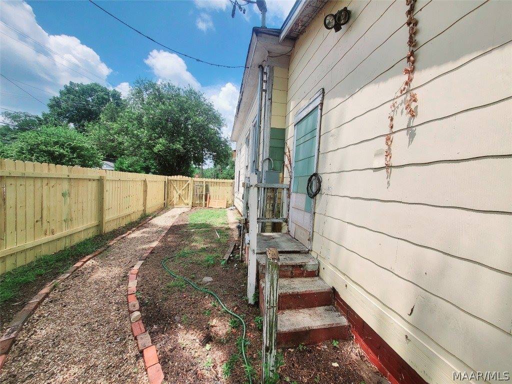 2102 Highland Avenue, Montgomery, AL 36107