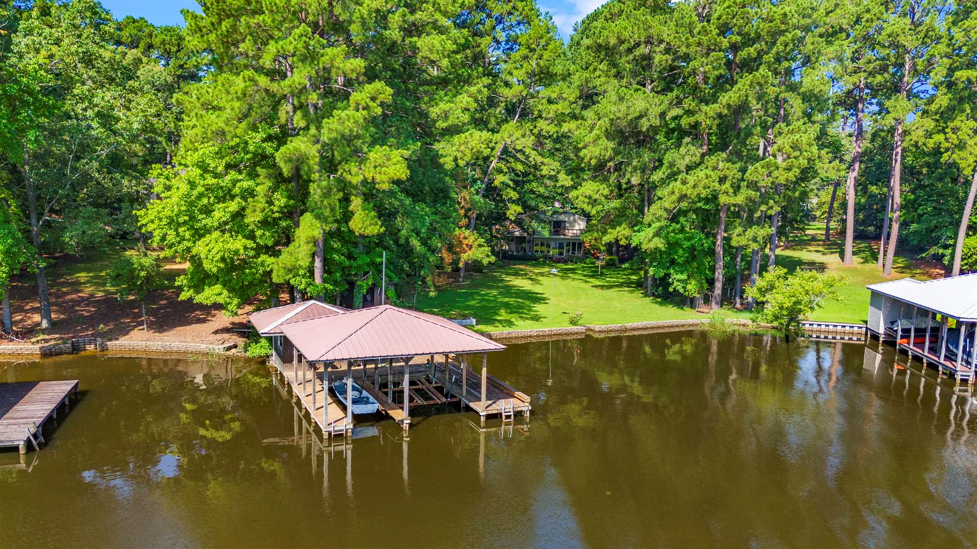 18083 N Lakeview Drive, Troup, TX 75789