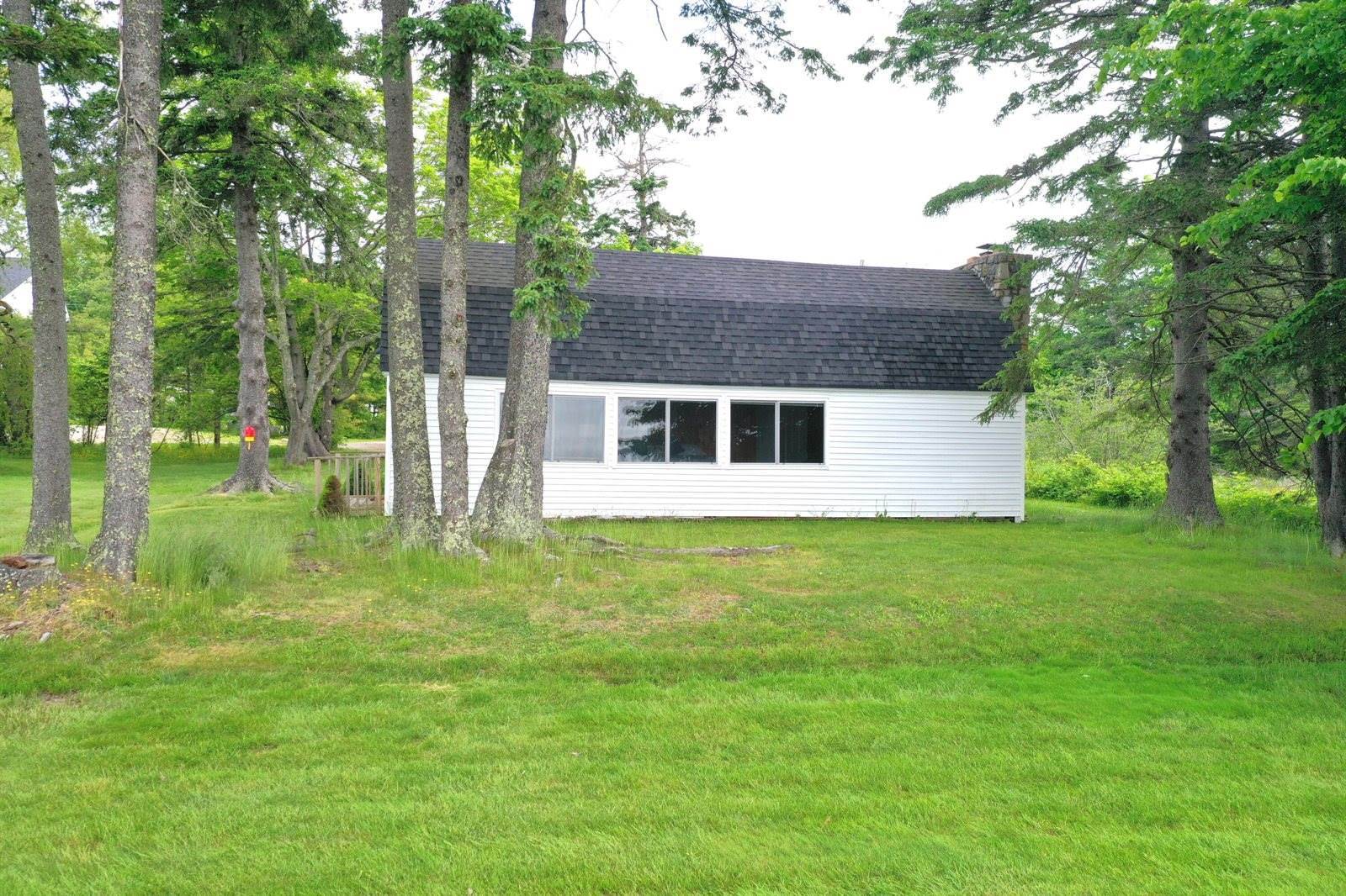 4 Isle View Way, Searsport, ME 04974