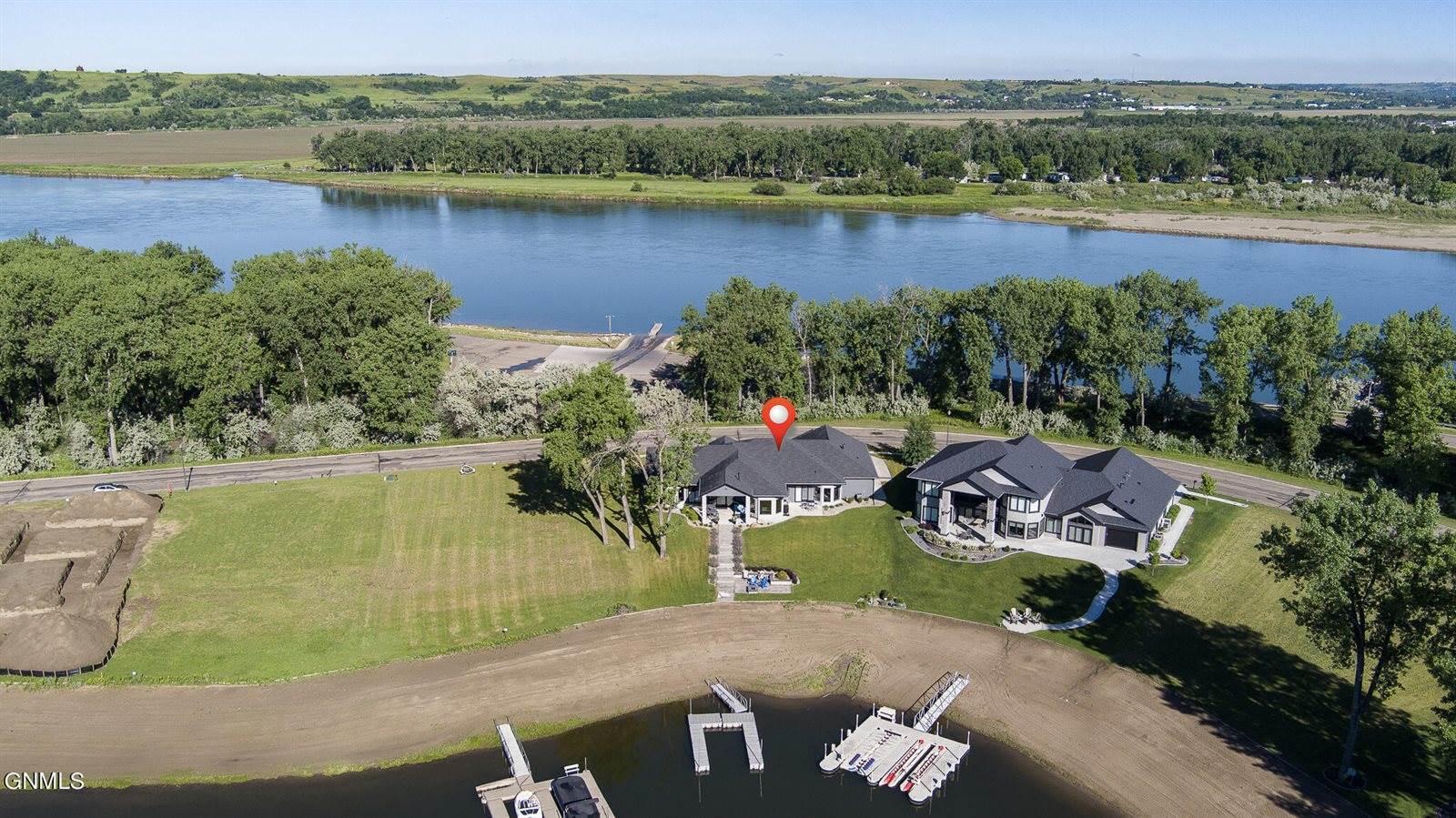 2533 Langer Lane, Bismarck, ND 58504