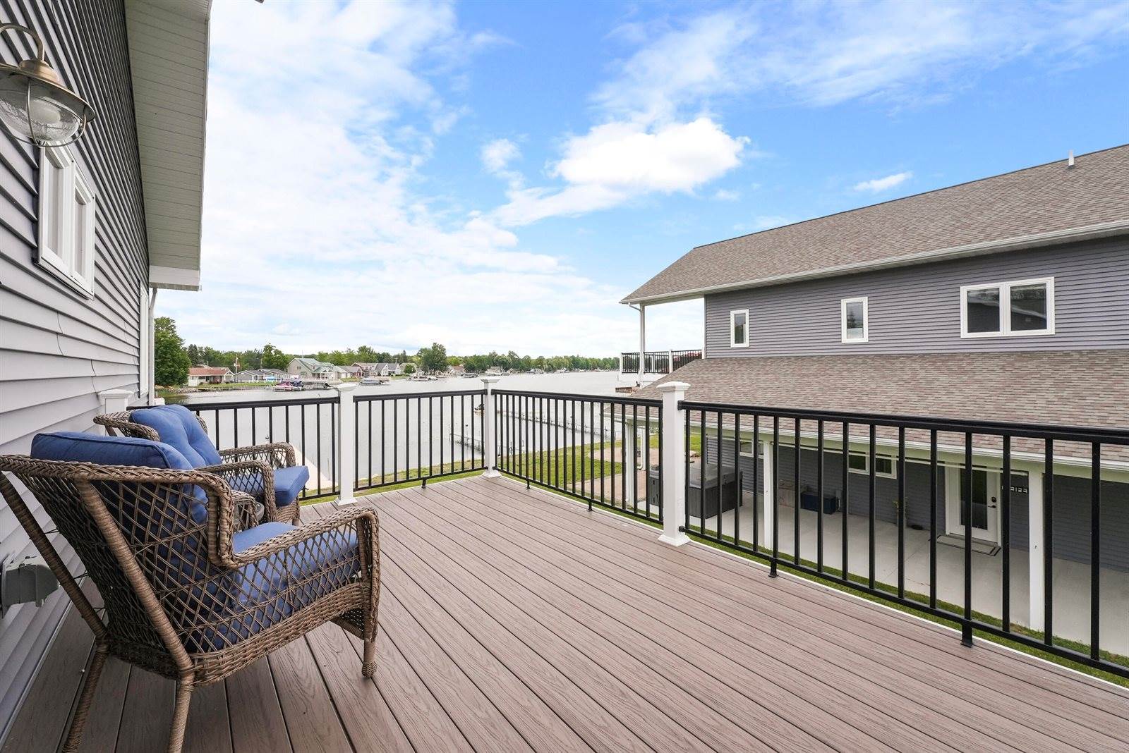 13620 Porath Isle Court, Houghton Lake, MI 48629