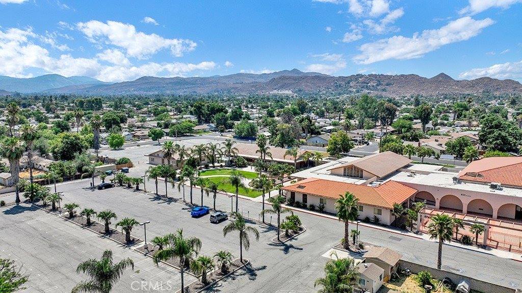 600 East Mayberry Avenue, Hemet, CA 92543