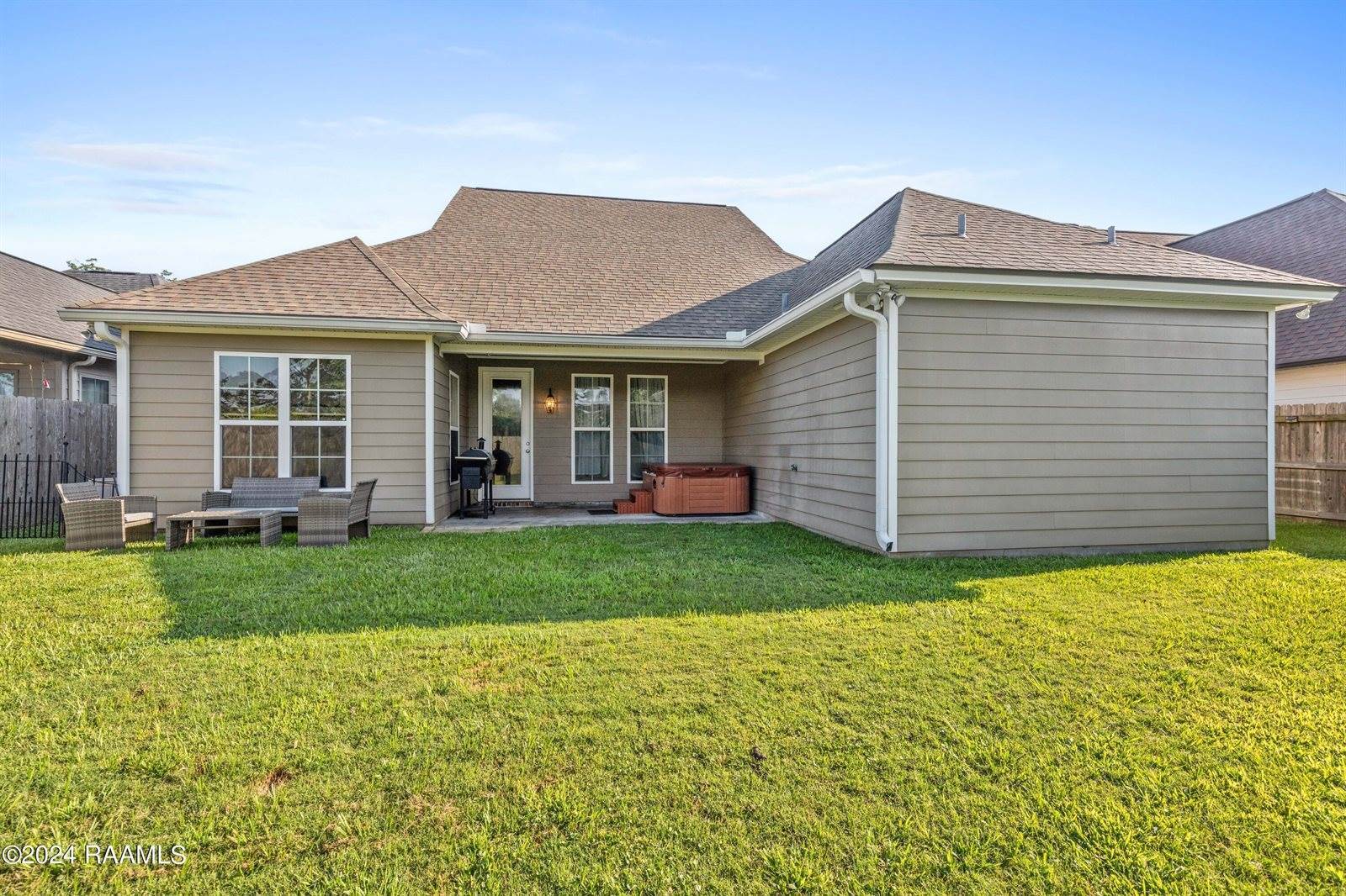 209 Oak Path Drive, Carencro, LA 70520