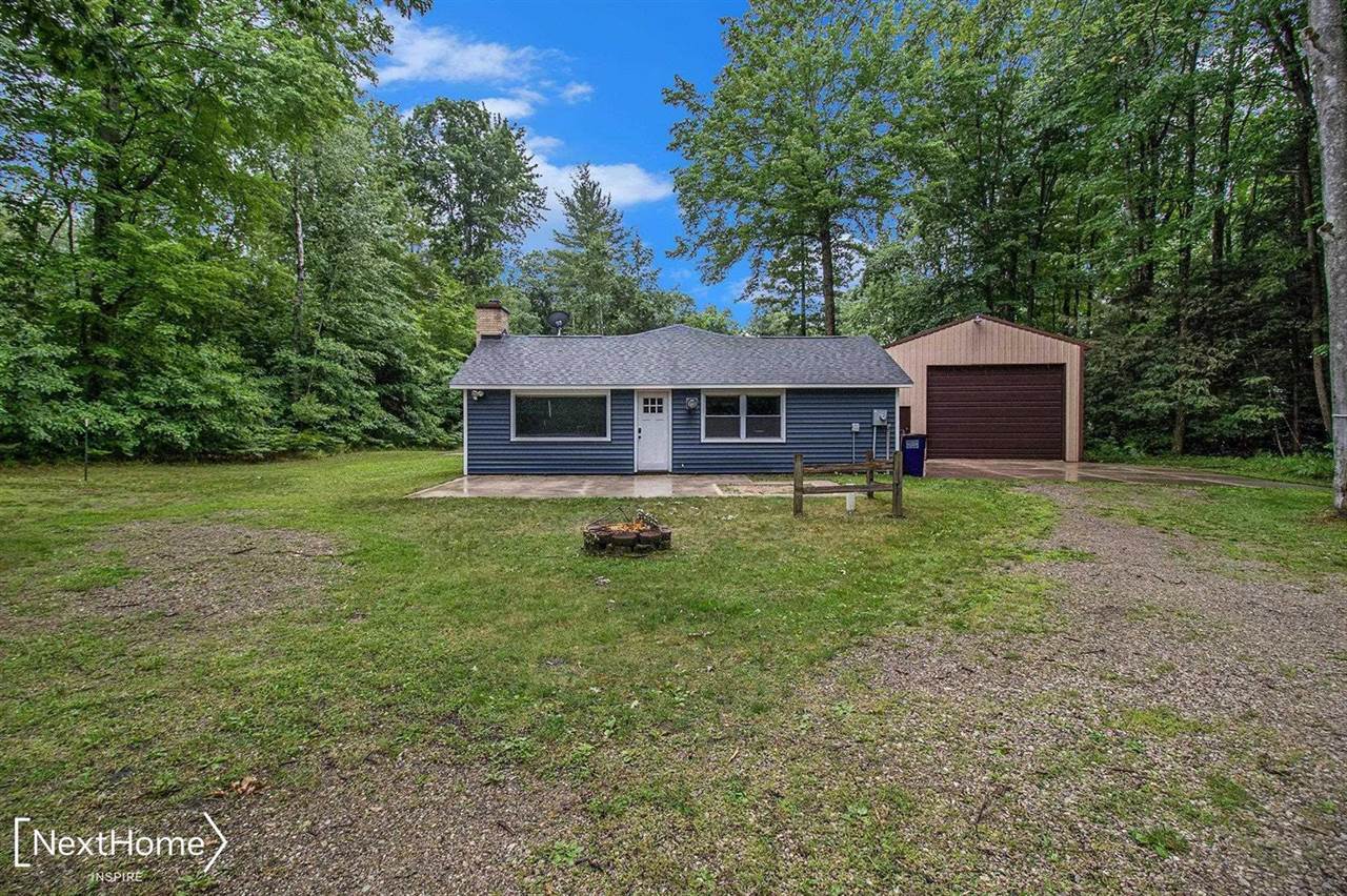 8653 W Duck Road, Mears, MI 49436