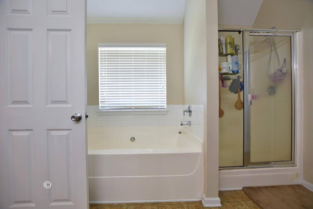 6 Ottawa Trail, Fort Mitchell, AL 36865