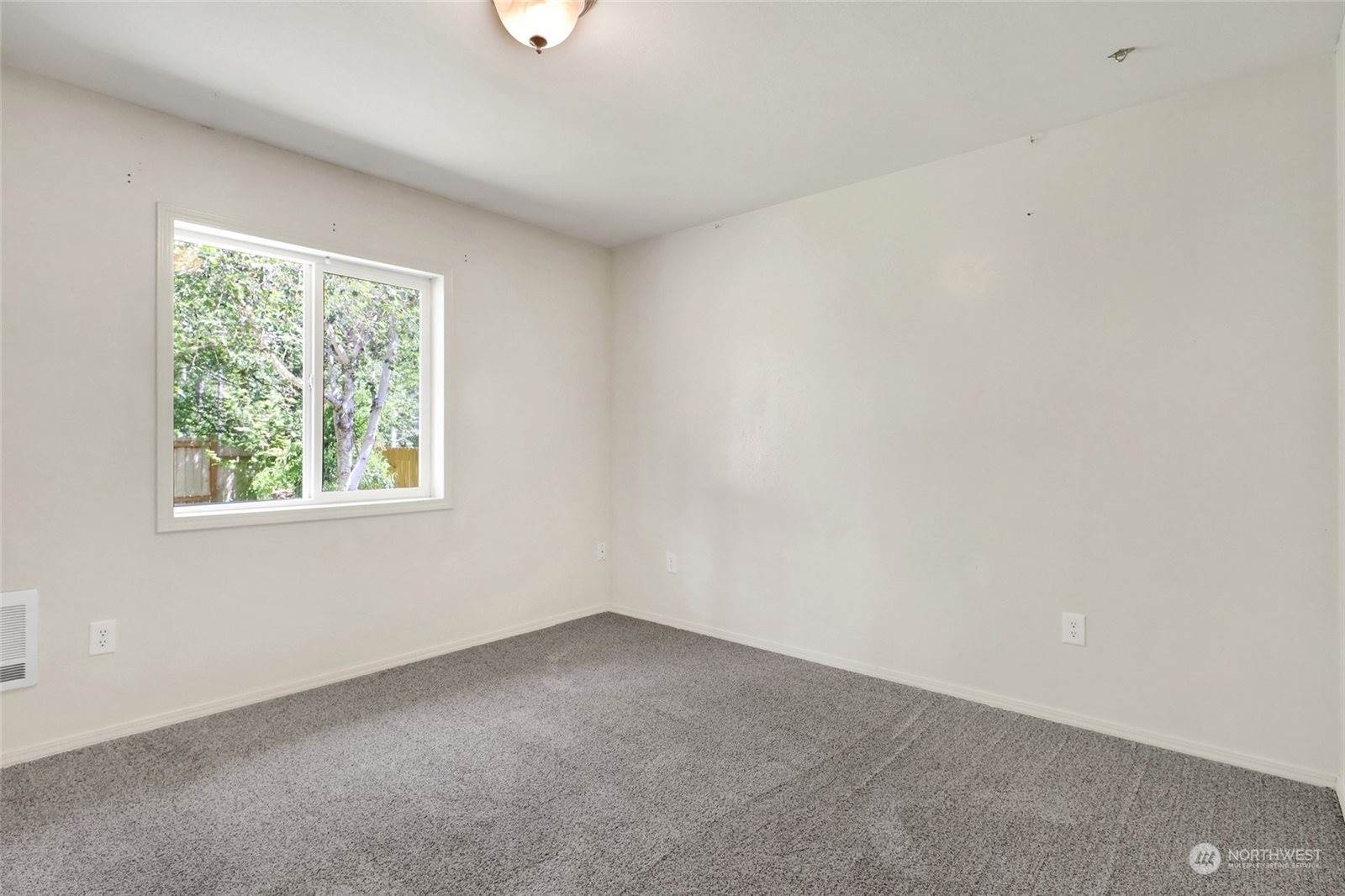 8344 Holly Lane, Maple Falls, WA 98266