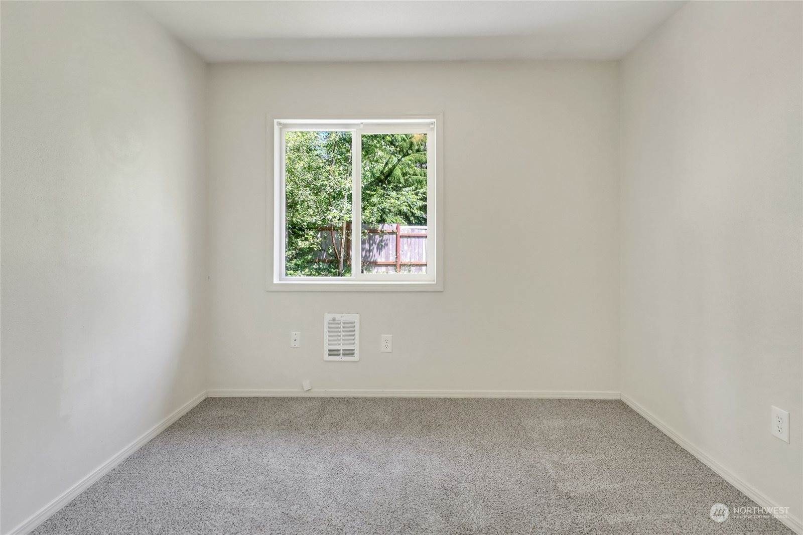 8344 Holly Lane, Maple Falls, WA 98266