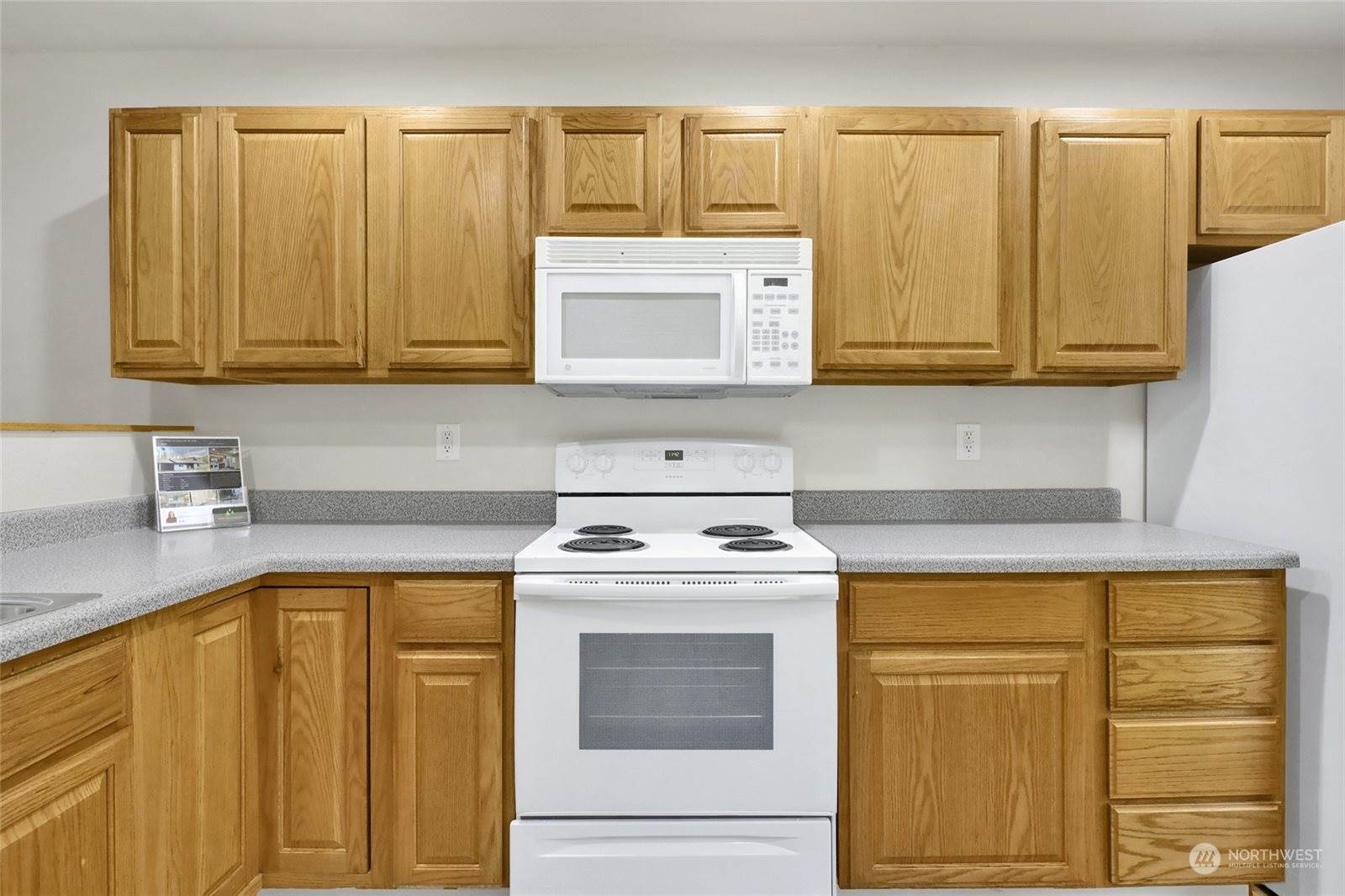 8344 Holly Lane, Maple Falls, WA 98266