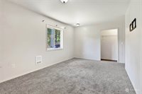 8344 Holly Lane, Maple Falls, WA 98266