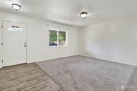 8344 Holly Lane, Maple Falls, WA 98266