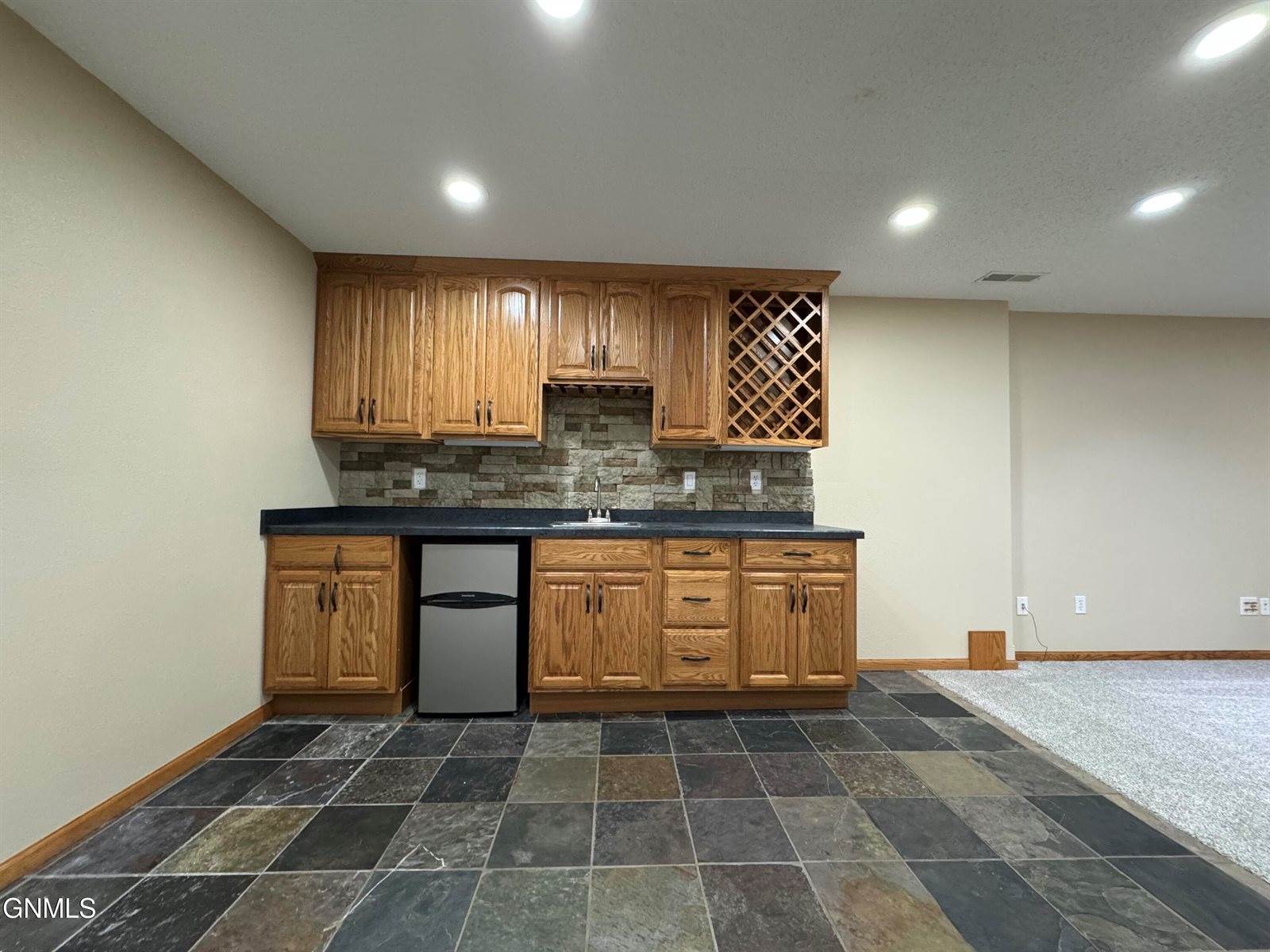 7510 Hightop Lane, Bismarck, ND 58503