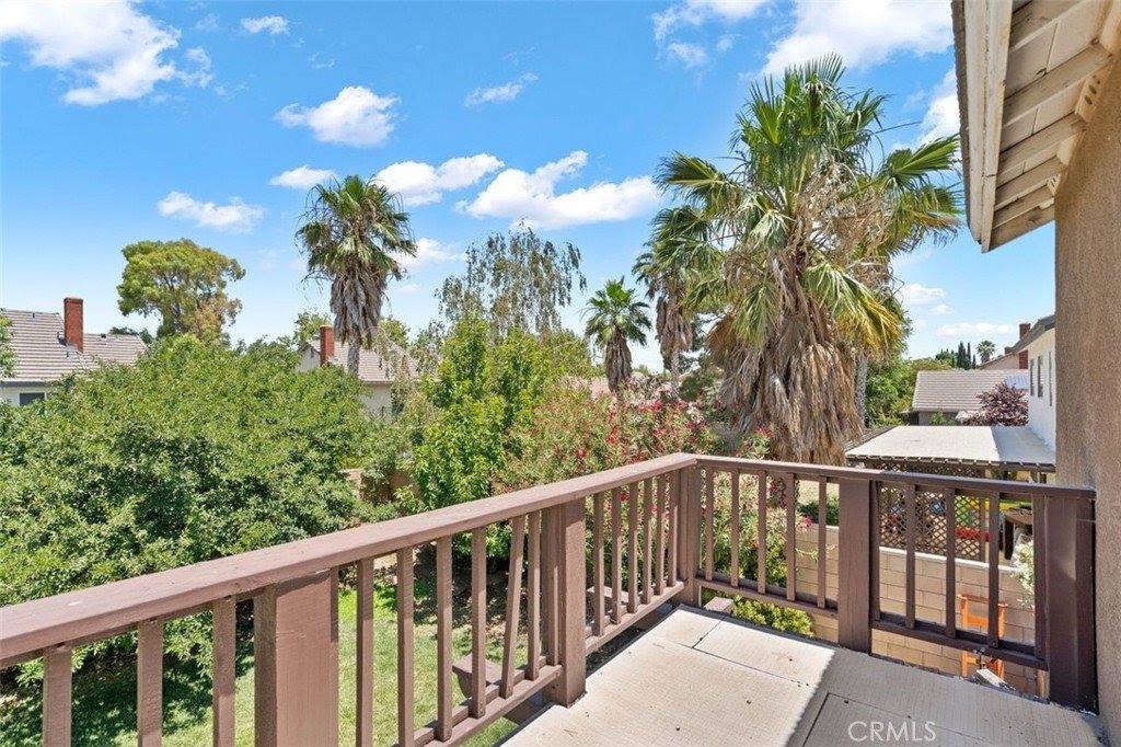 2809 Willowbrook Avenue, Palmdale, CA 93551