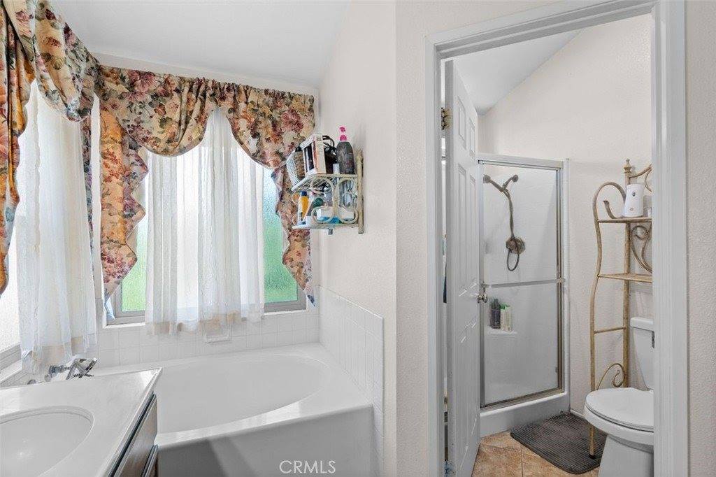 2809 Willowbrook Avenue, Palmdale, CA 93551