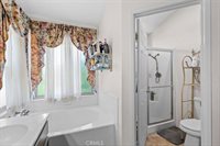 2809 Willowbrook Avenue, Palmdale, CA 93551