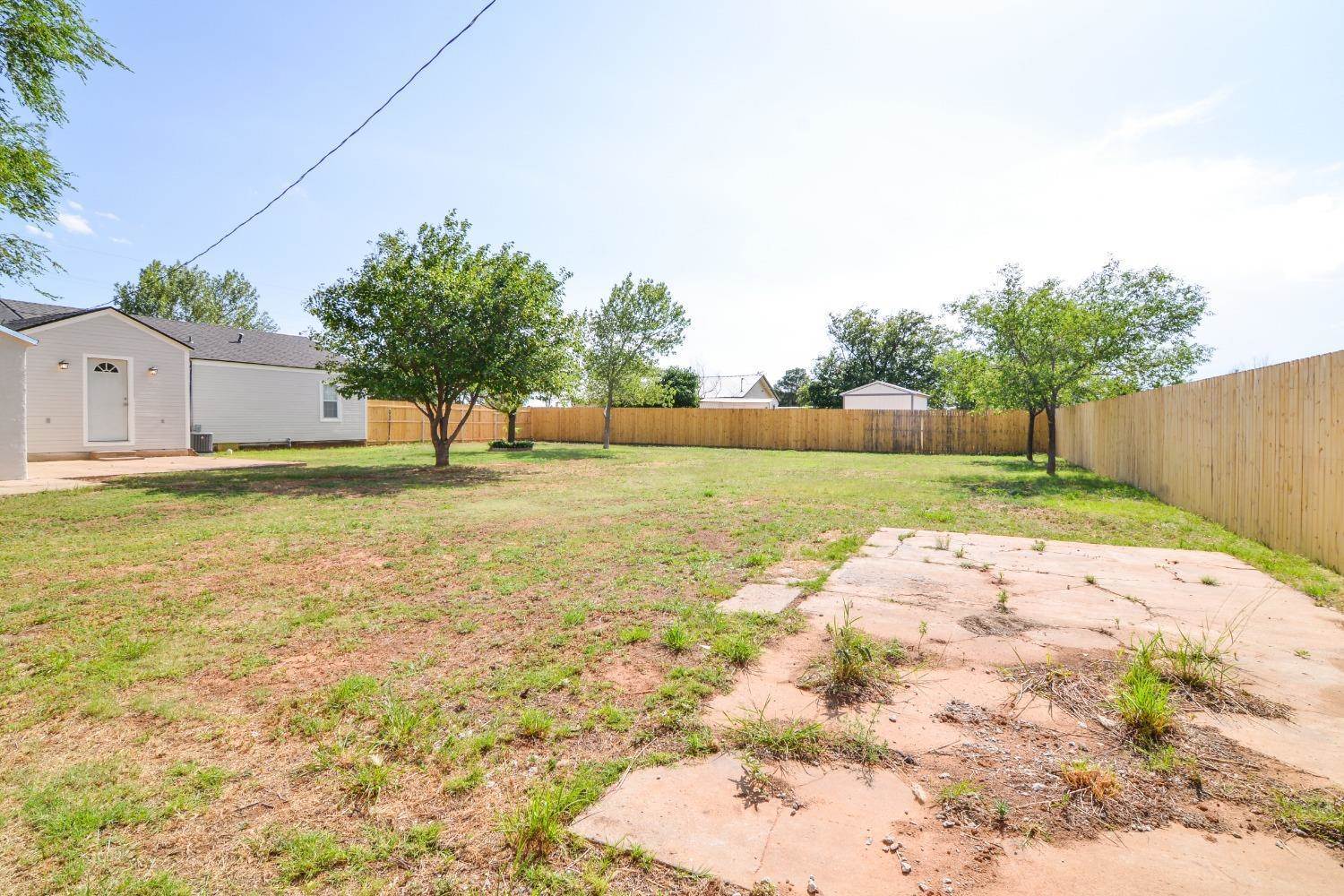 313 East 7th Street, Idalou, TX 79329