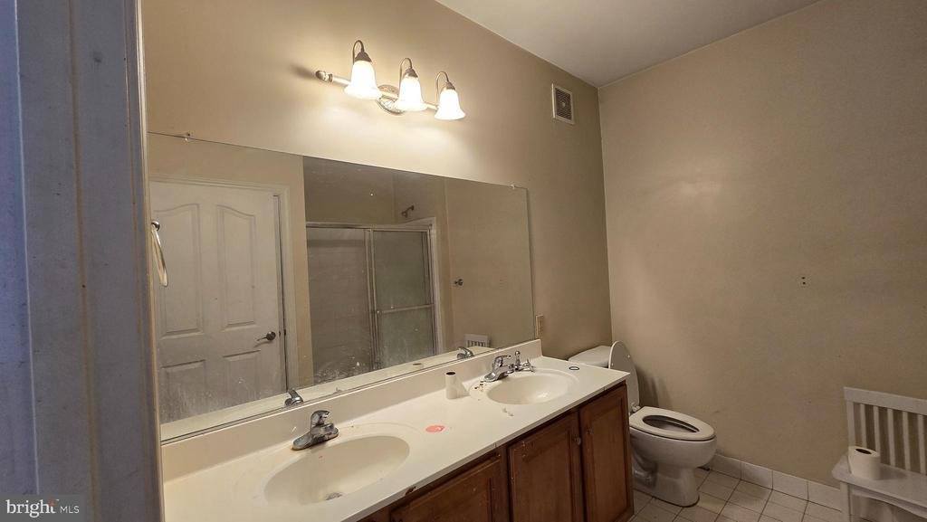 100 Edelen Station Place, La Plata, MD 20646