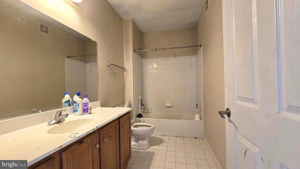 100 Edelen Station Place, La Plata, MD 20646