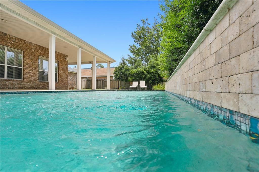 1011 Breckenridge Drive, Slidell, LA 70461