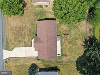 207 Bedford Place, Stephens City, VA 22655