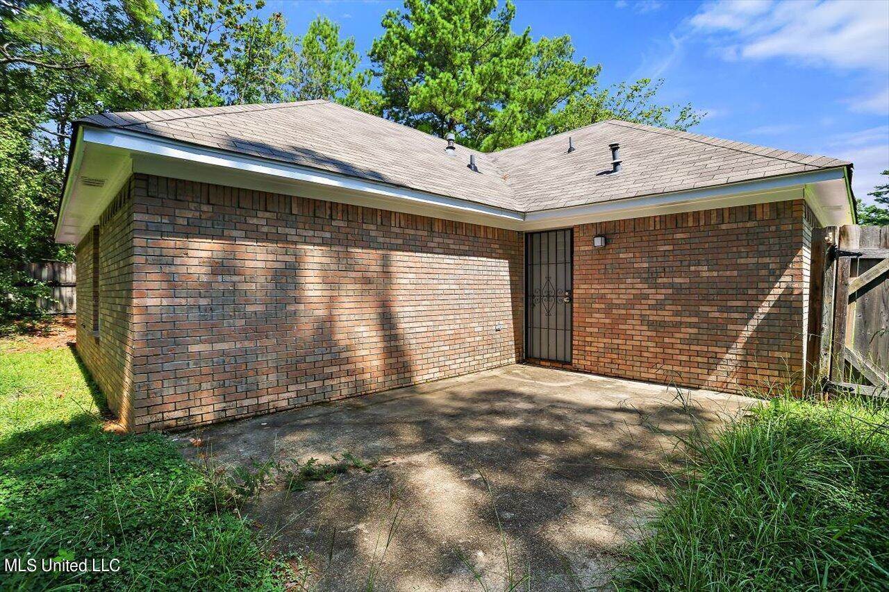 631 Edward Cove, Jackson, MS 39212