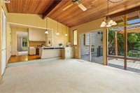 14201 NE Sacramento St, Portland, OR 97230