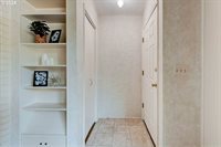 14201 NE Sacramento St, Portland, OR 97230