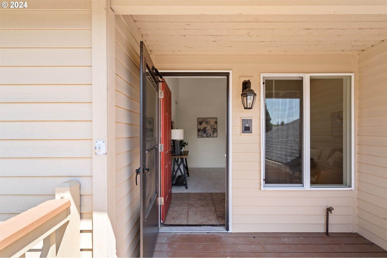 7162 SW Linette Way, Beaverton, OR 97007