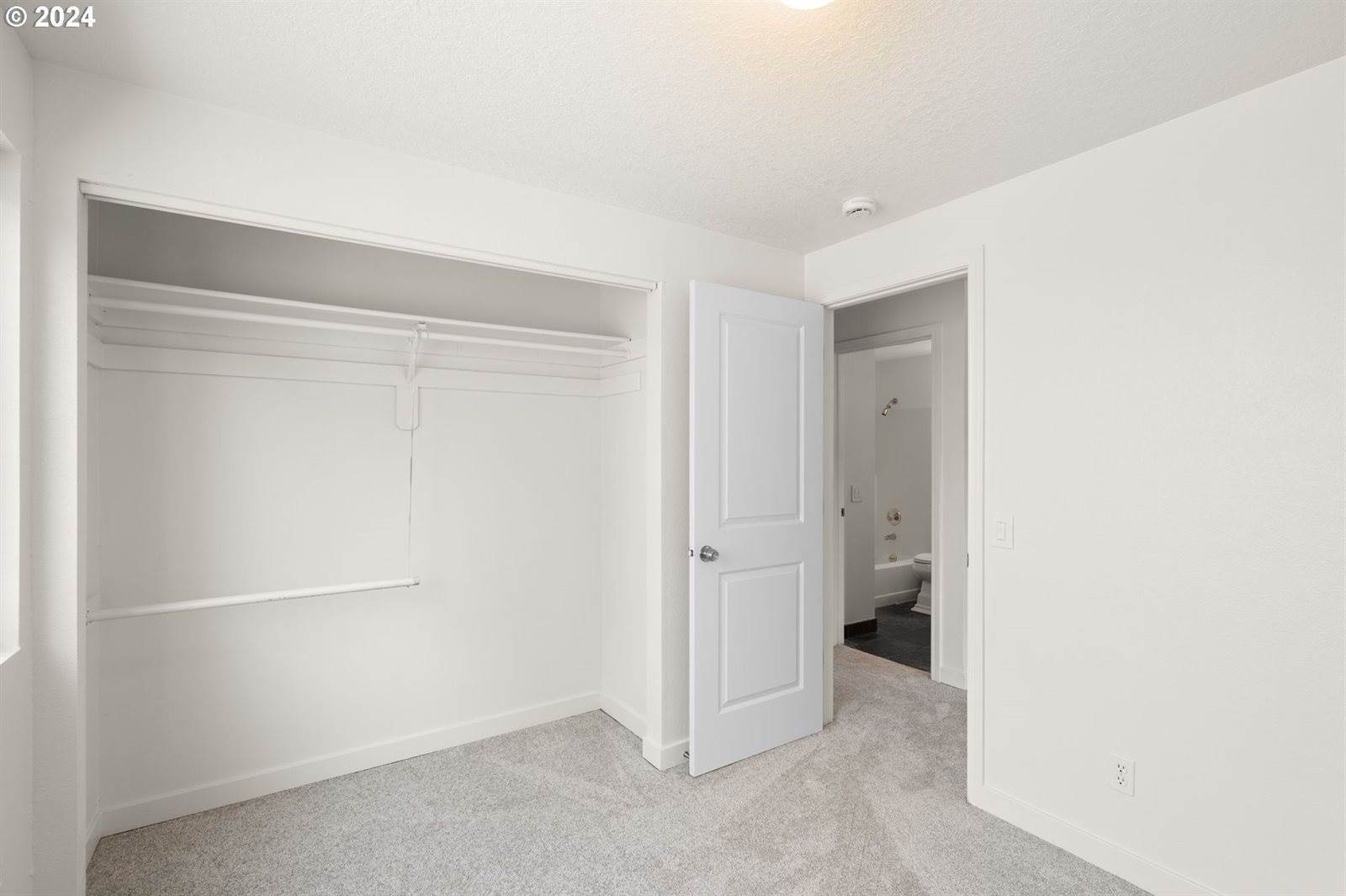 7162 SW Linette Way, Beaverton, OR 97007