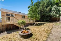 7162 SW Linette Way, Beaverton, OR 97007
