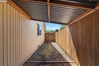 7162 SW Linette Way, Beaverton, OR 97007