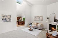 7162 SW Linette Way, Beaverton, OR 97007