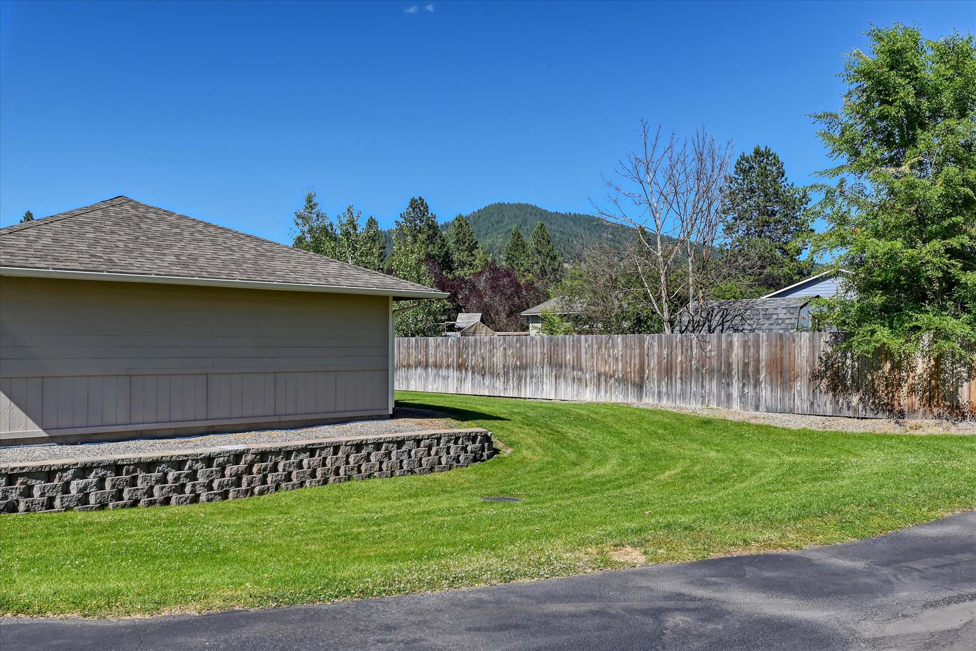 3570 N 15th St, Coeur d'Alene, ID 83815