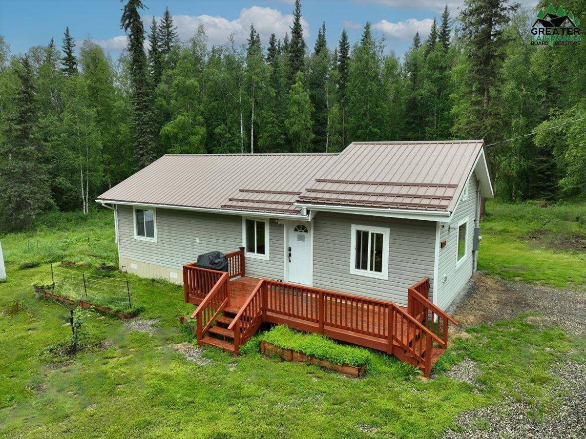 243 Pearl Drive, Fairbanks, AK 99712