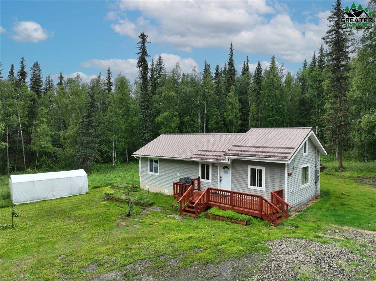 243 Pearl Drive, Fairbanks, AK 99712