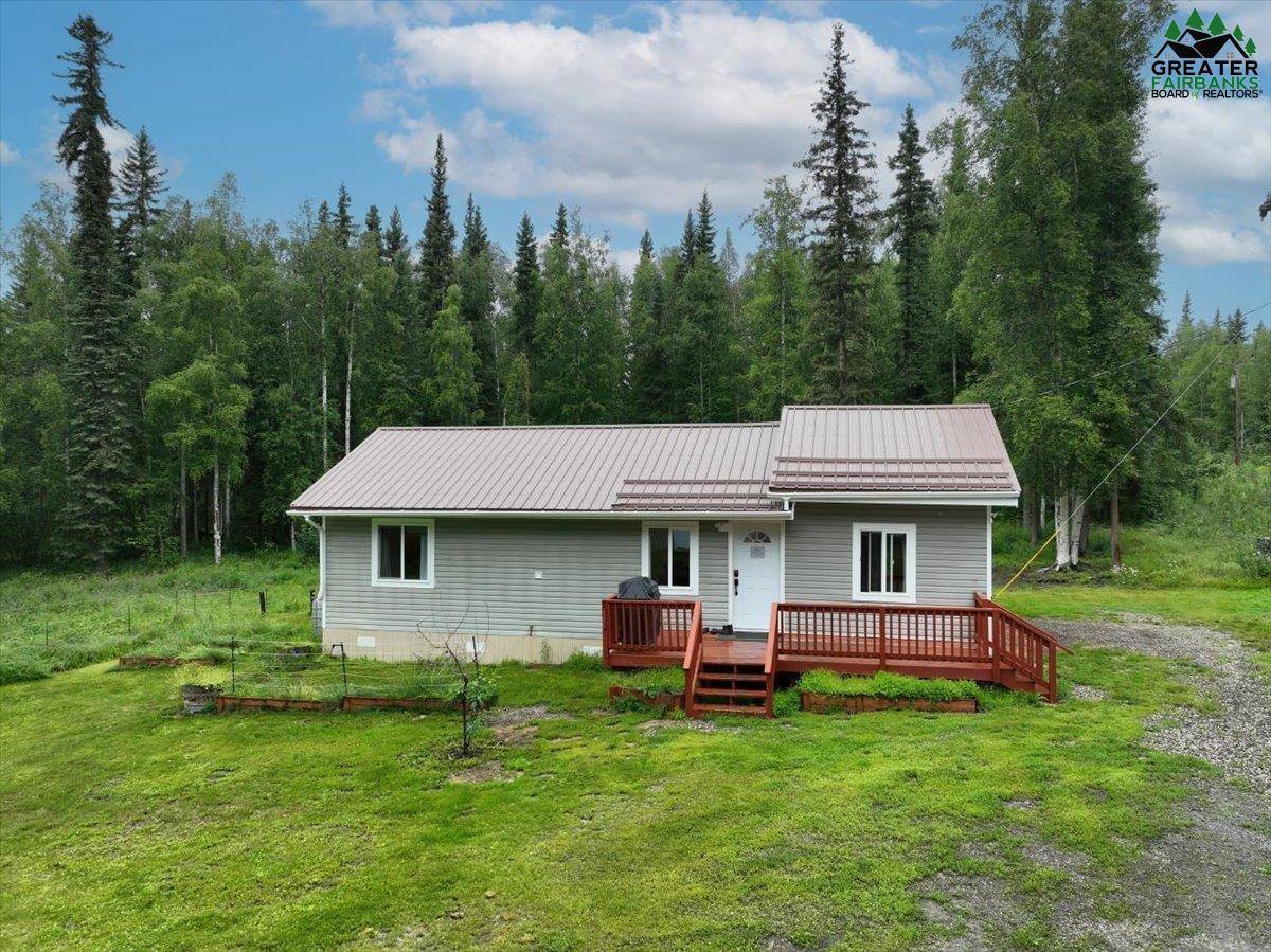 243 Pearl Drive, Fairbanks, AK 99712