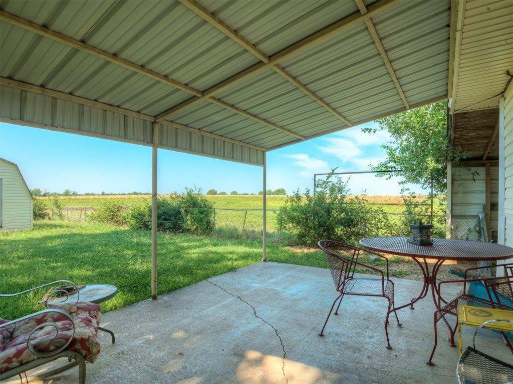 2413 7th Street, Prague, OK 74864