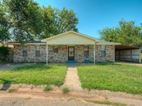 2413 7th Street, Prague, OK 74864