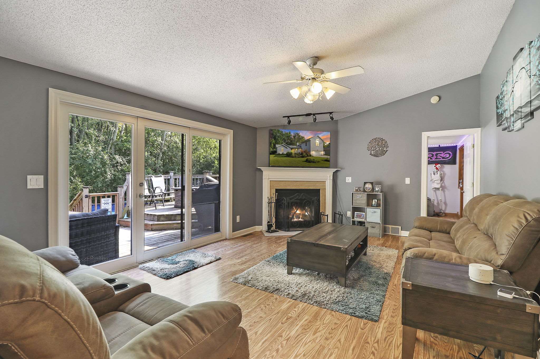 W1465 Sunset Dr, Bloomfield, WI 53147