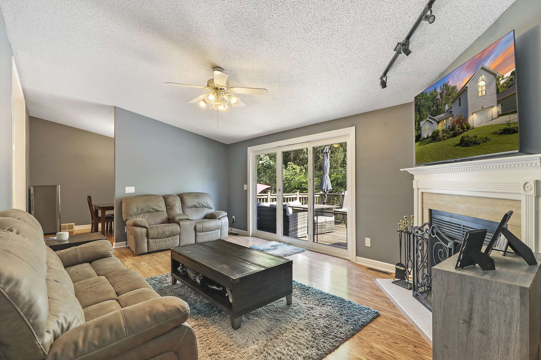 W1465 Sunset Dr, Bloomfield, WI 53147