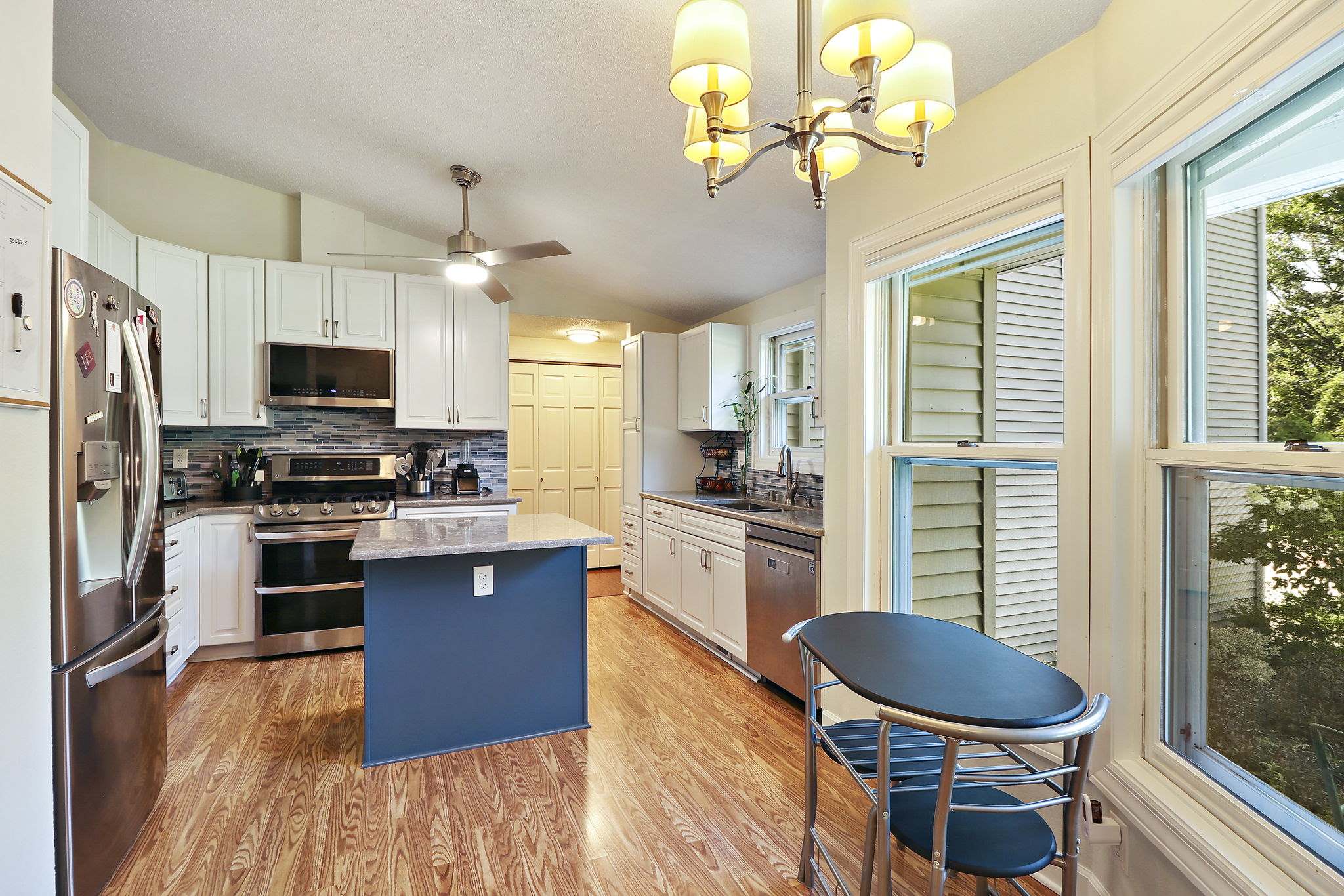 W1465 Sunset Dr, Bloomfield, WI 53147