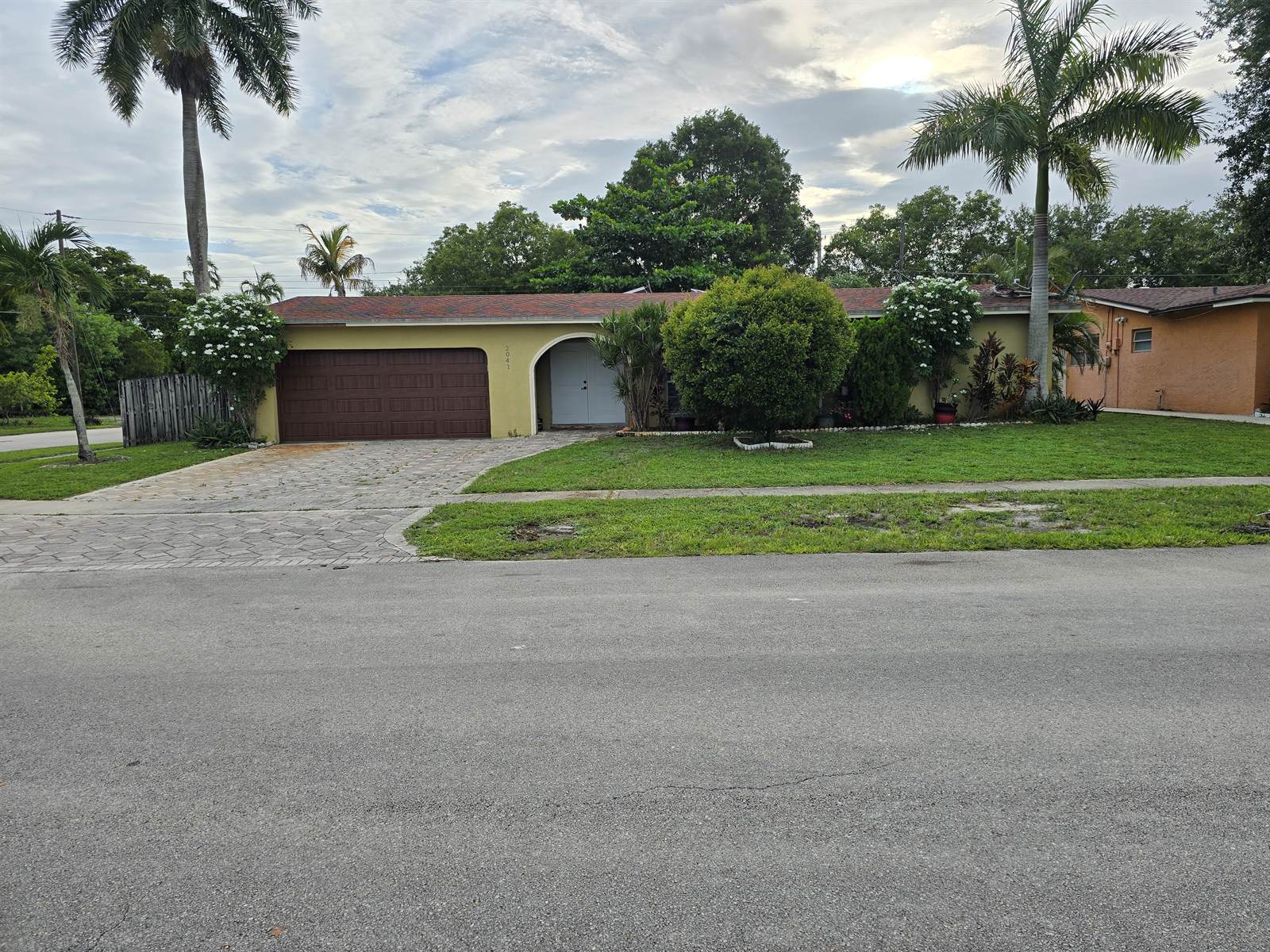 2041 NW 87 Lane, Sunrise, FL 33322