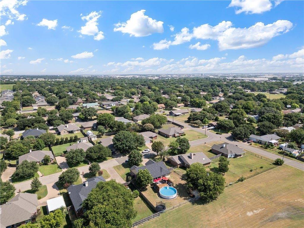 808 Cheyenne Trail, Hewitt, TX 76643