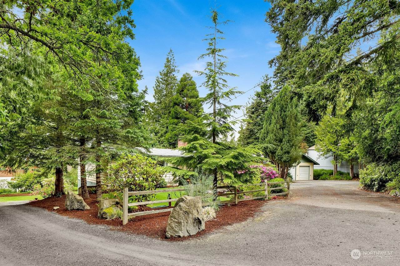 821 Chuckanut Drive, Bellingham, WA 98229