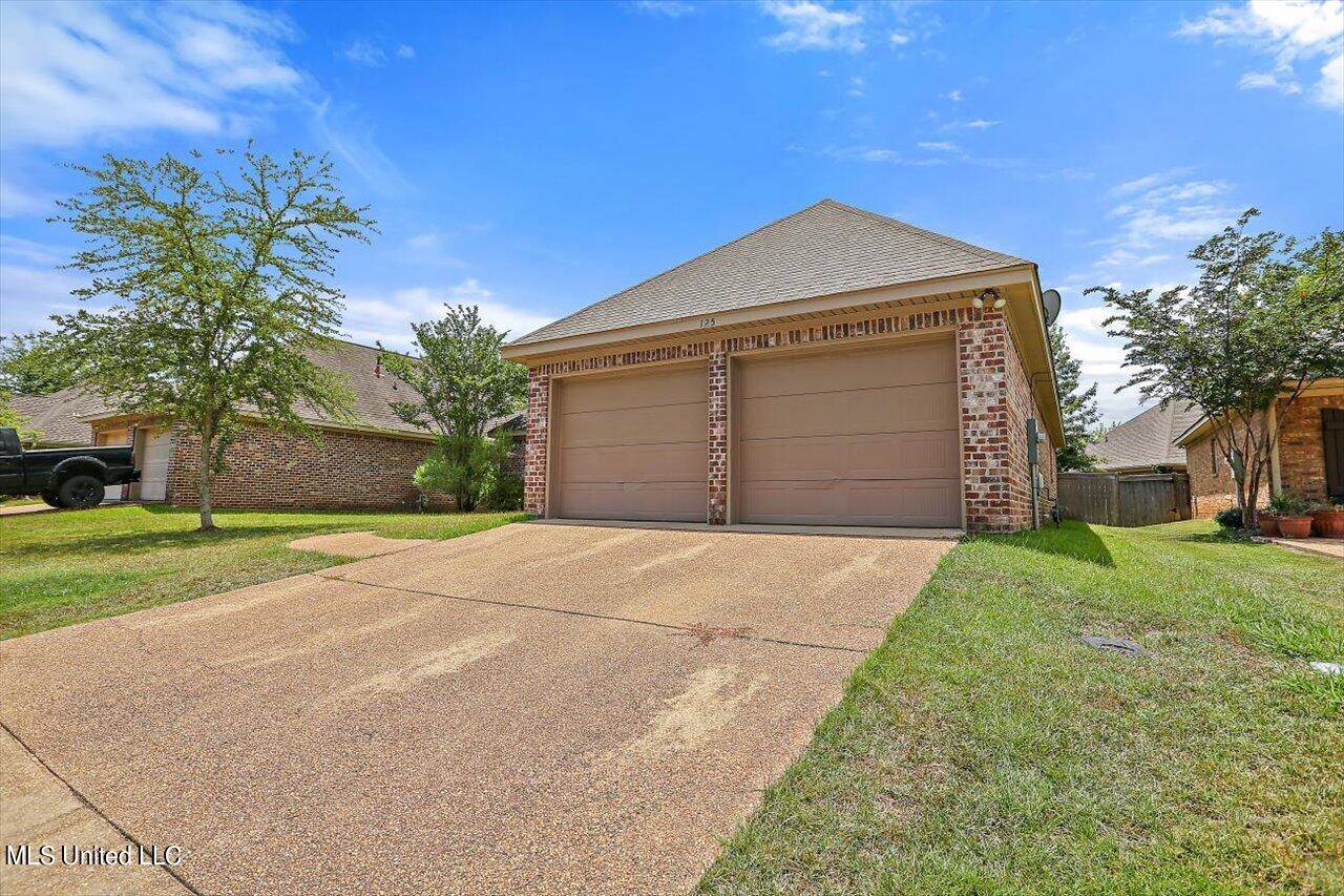 125 Provonce Park, Brandon, MS 39042