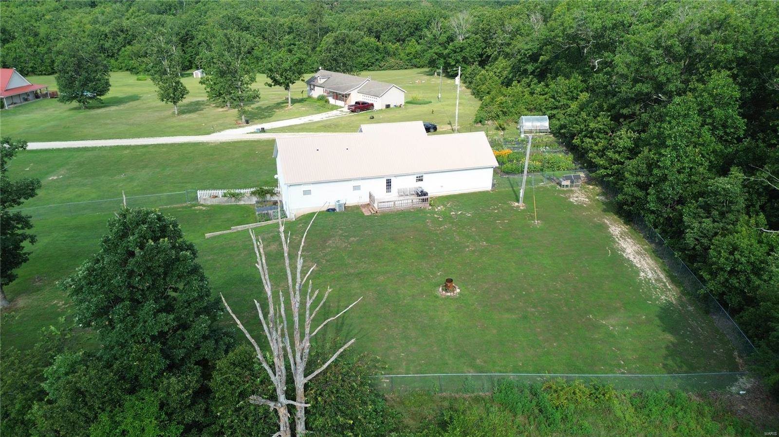 13996 Sherwood Lane, Plato, MO 65552