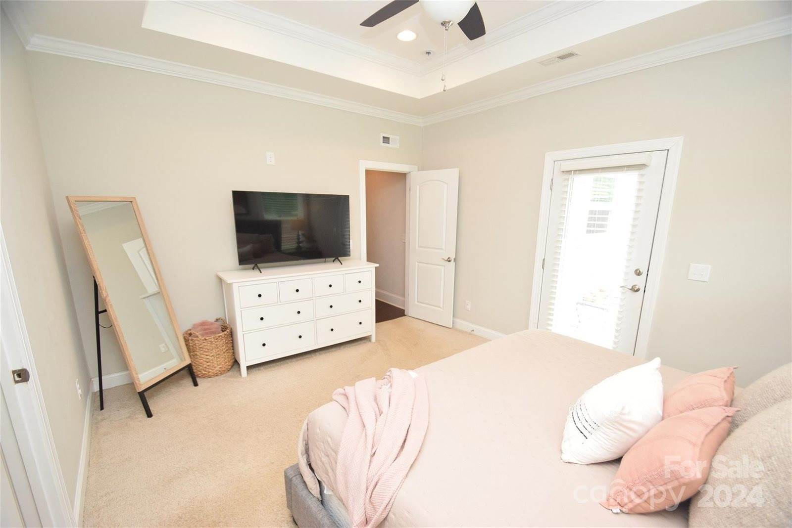 6916 The Plaza Road, Charlotte, NC 28215