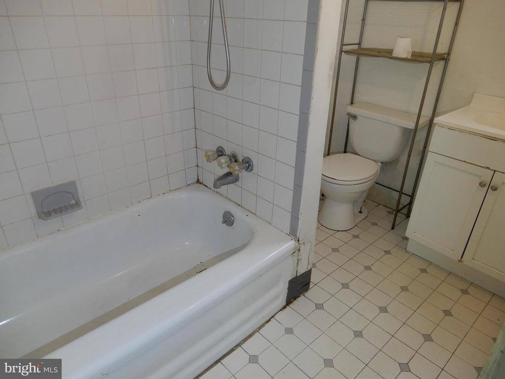 5406 Illinois Avenue NW, Washington, DC 20011