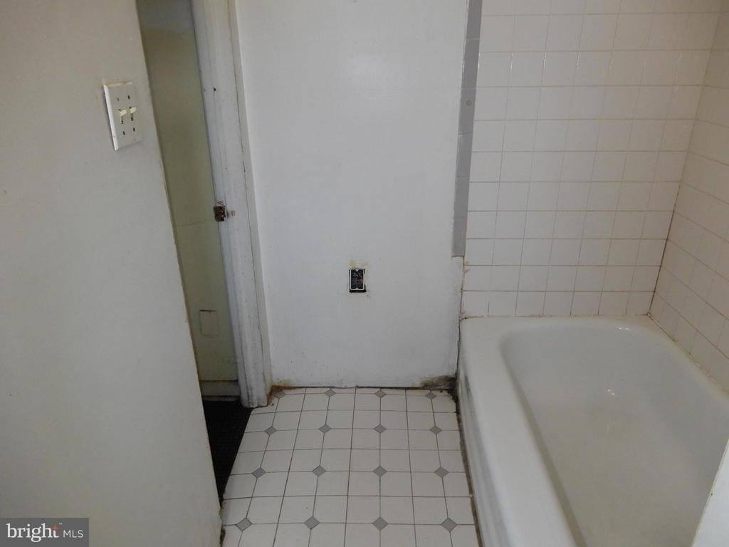 5406 Illinois Avenue NW, Washington, DC 20011