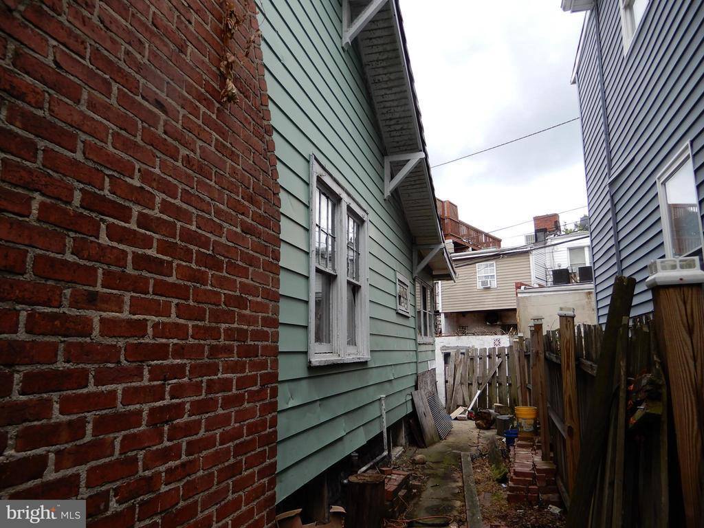 5406 Illinois Avenue NW, Washington, DC 20011